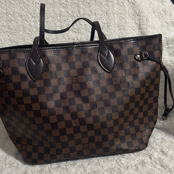 Louis Vuitton Brown Checkered Shoulder Bag - Picture 1 of 4